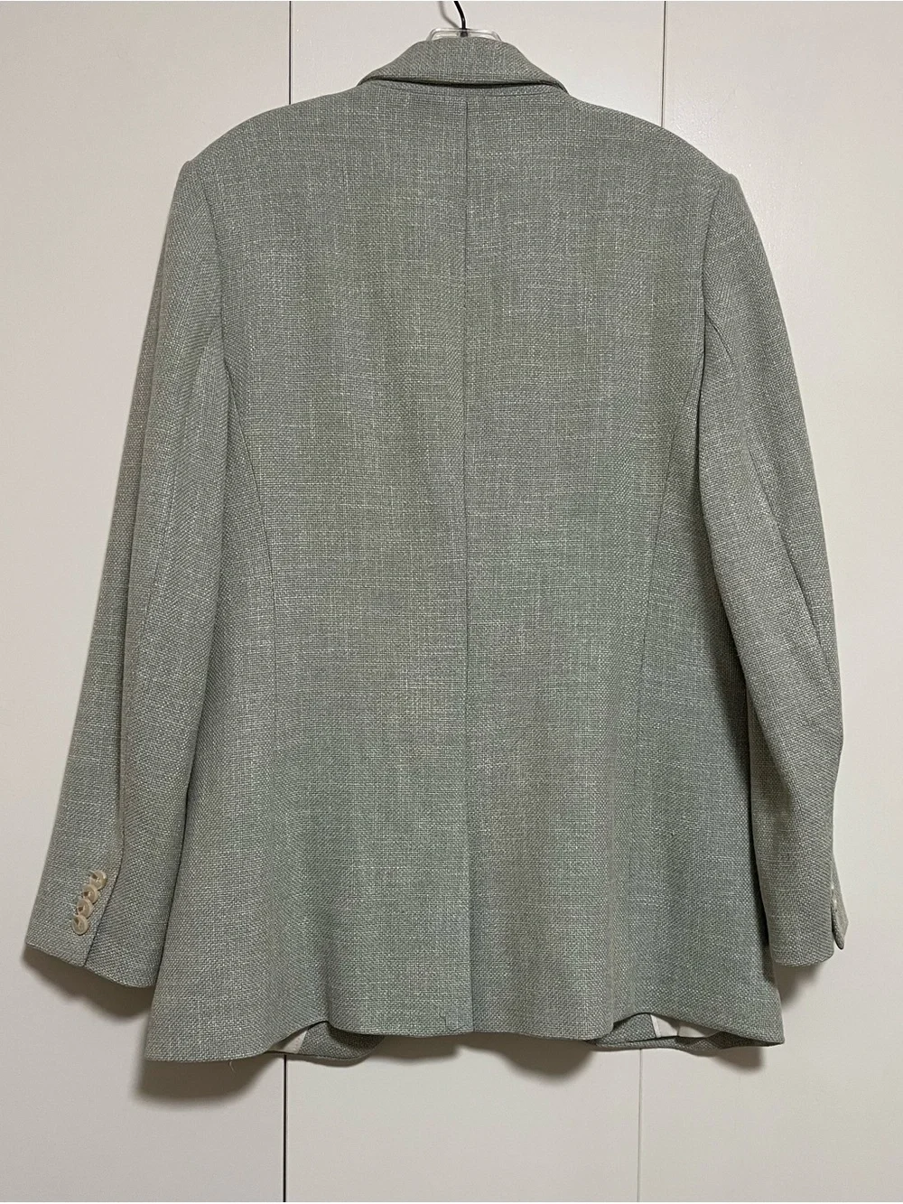H&M structured single